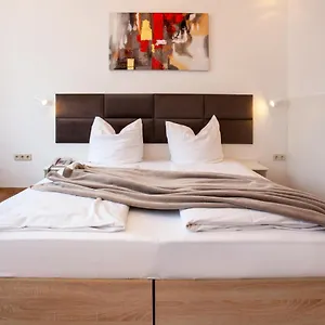 3* Hotel Relax &